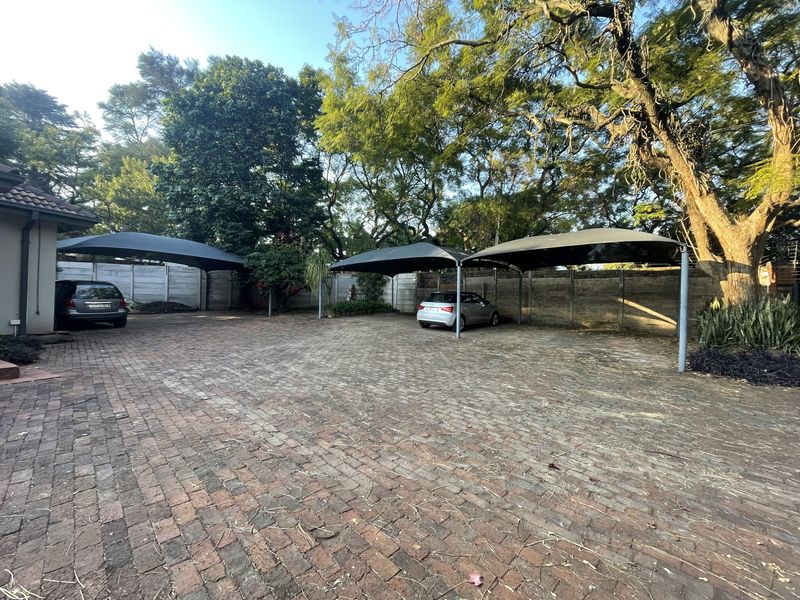 Opportunity Knocks - Walking distance of Pretoria Boys High School - Photo 5