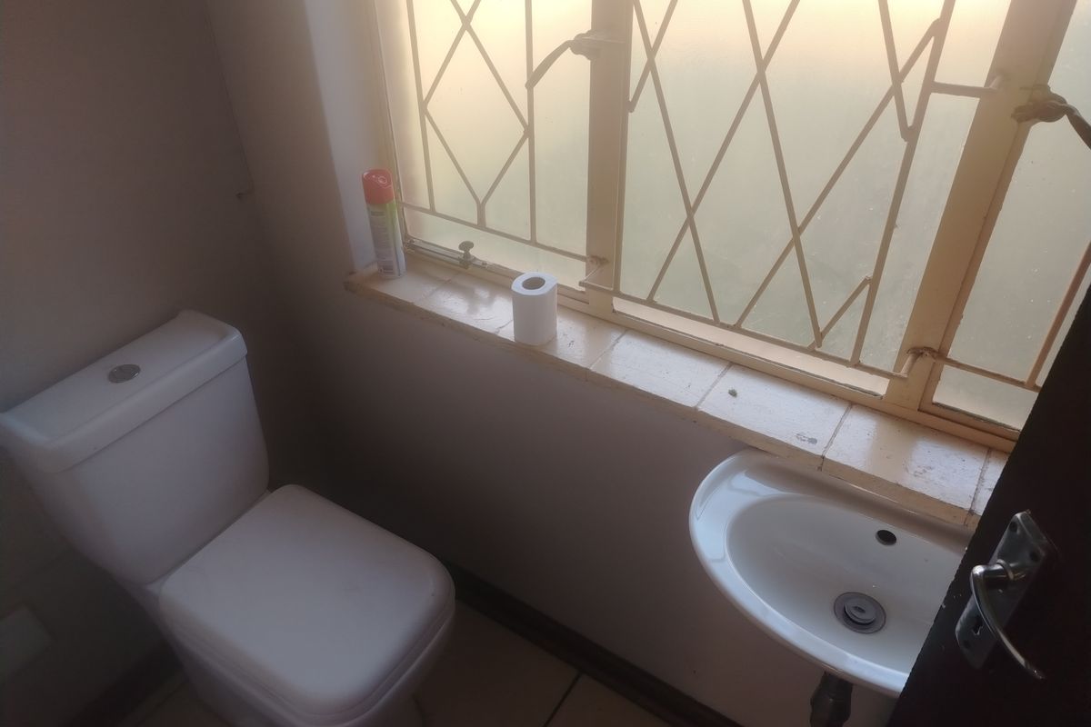 House Rental Monthly In Springs - Photo 5