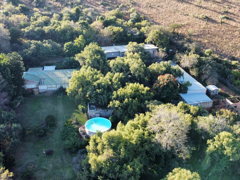 Rare Opportunity: Well-Developed 6.4-Hectare Smallholding with Income-Generating Flat - Photo 3