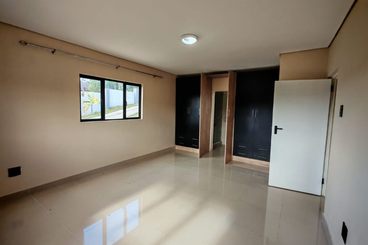 Stone’s Throw from King Shaka Airport — Modern 2 Bedroom Simplex - Photo 2