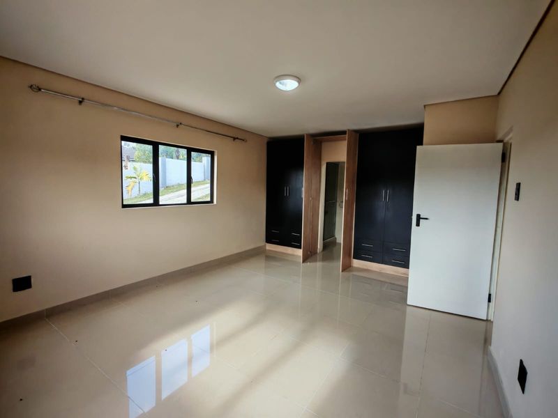 Stone’s Throw from King Shaka Airport — Modern 2 Bedroom Simplex - Photo 2