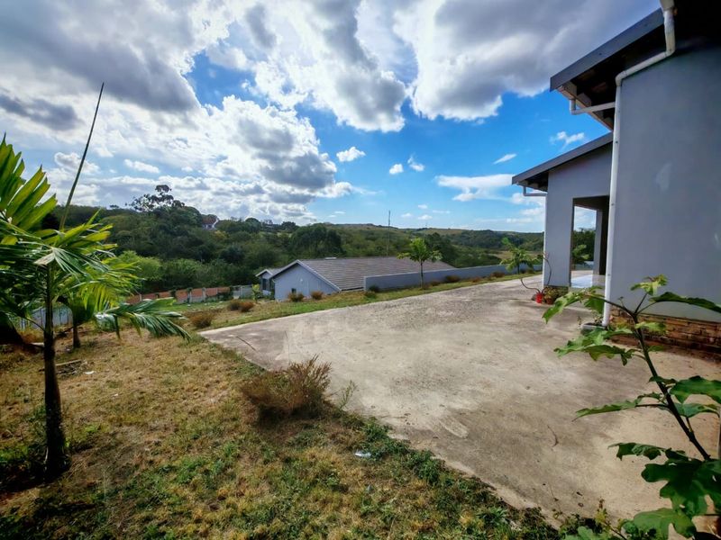 Stone’s Throw from King Shaka Airport — Modern 2 Bedroom Simplex - Photo 1
