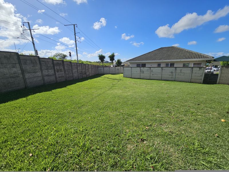 MOVE IN READY! Spacious Corner Townhouse with Huge Yard and Endless Potential! - Photo 6