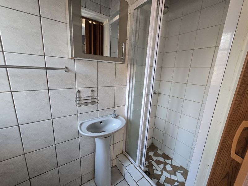 Location & Convenient! - Photo 9