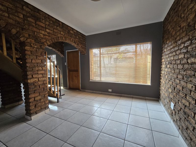 Location & Convenient! - Photo 5
