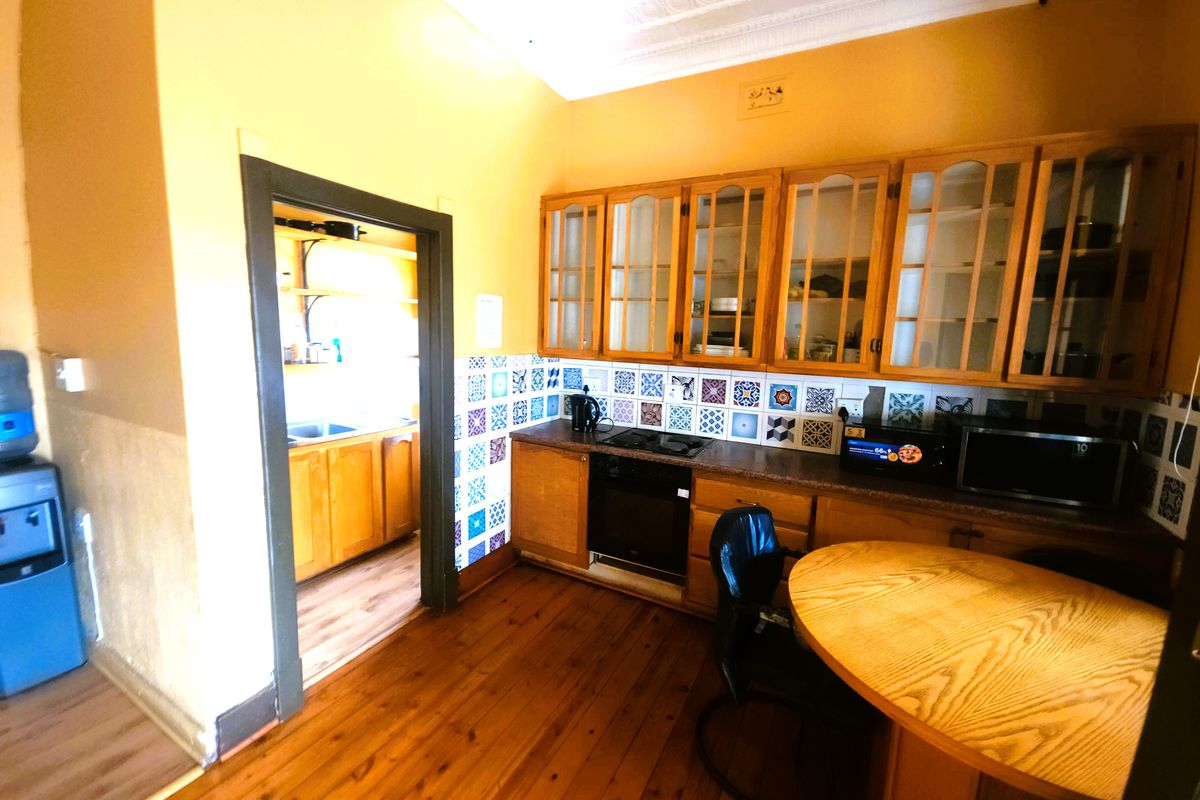 Versatile Kensington Gem: A Classic Family Home with Income-Generating Potential - Photo 2