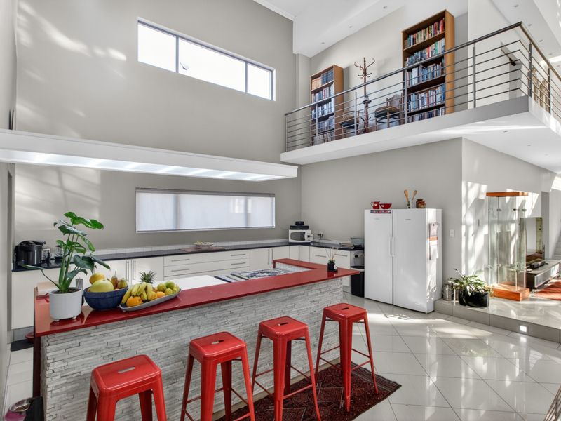 Starting to bid from R4 399 999!!! Non-Distressed Luxury Online Auction! - Photo 5