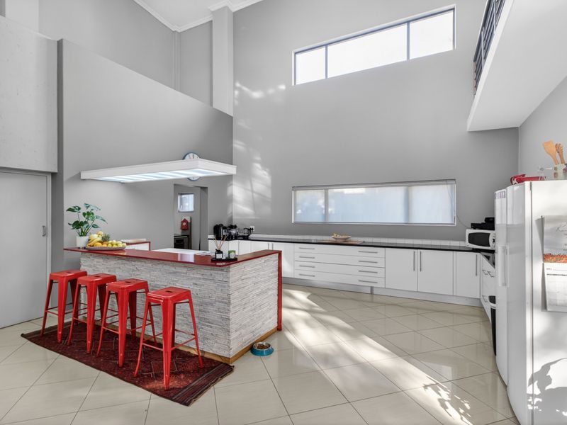 Starting to bid from R4 399 999!!! Non-Distressed Luxury Online Auction! - Photo 4
