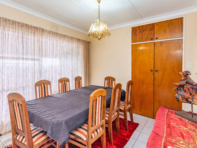 Neat & Spacious Home with Free standing Cottage on Large Stand - Photo 9