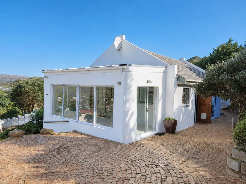 Cottage on the Hill - Photo 1