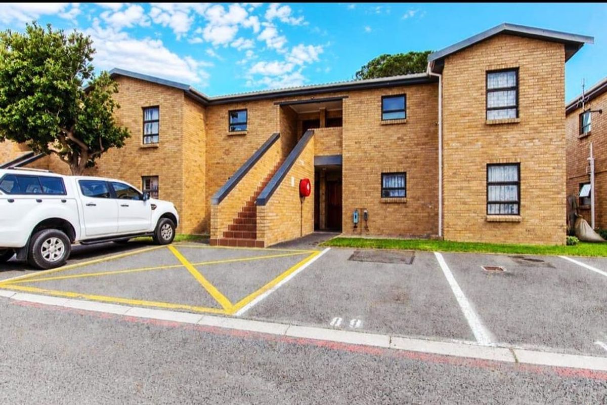 2-Bedroom Apartment to Rent in Gordon Villas, Gordon’s Bay – R9,000 per Month - Photo 4