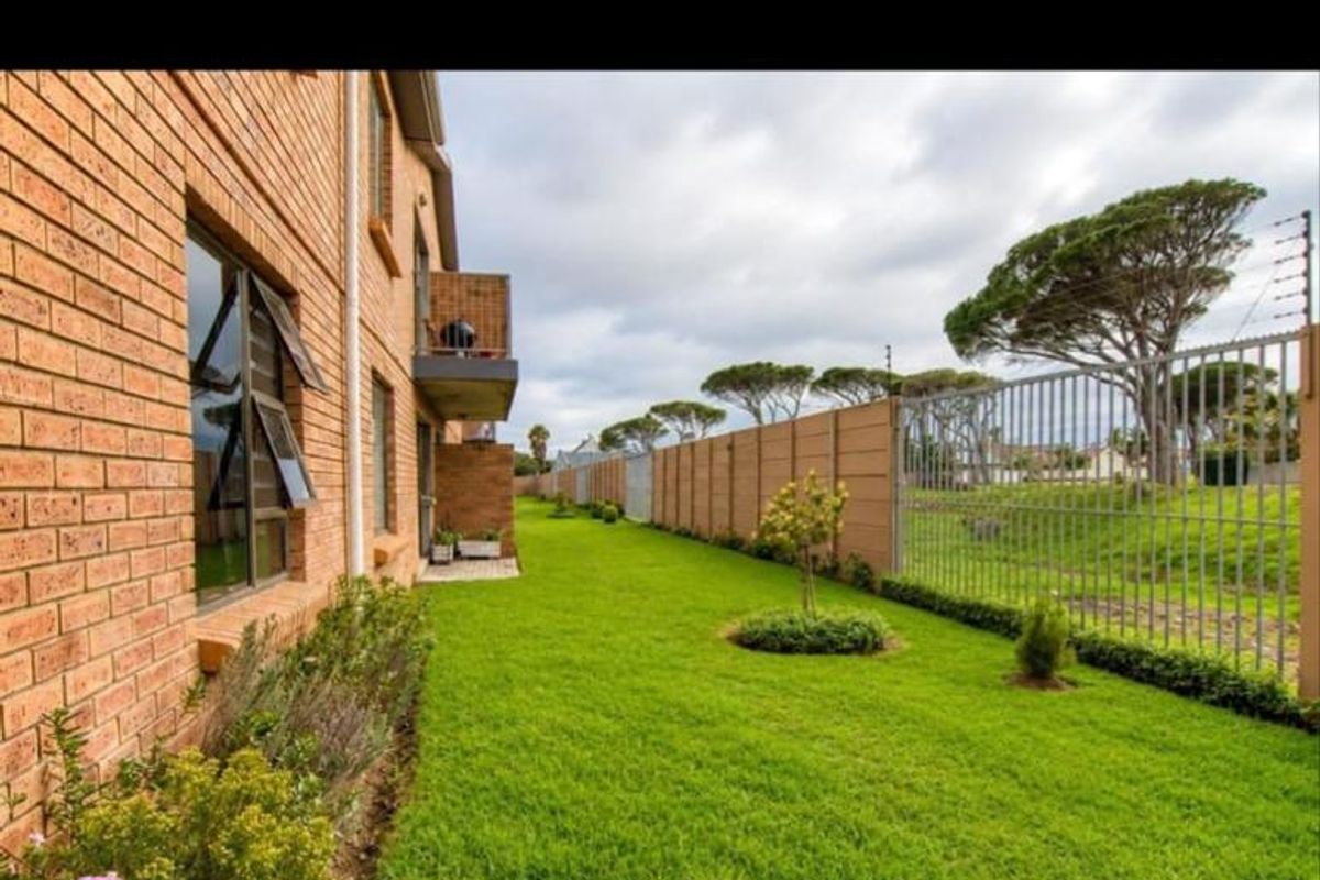 2-Bedroom Apartment to Rent in Gordon Villas, Gordon’s Bay – R9,000 per Month - Photo 5