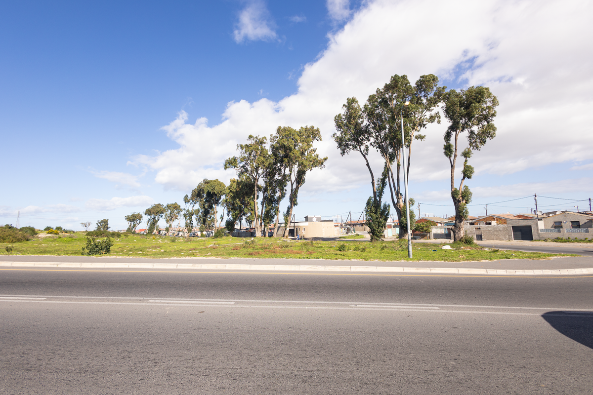 Vacant land situated in Fountain Village, Blue Downs - Photo 2