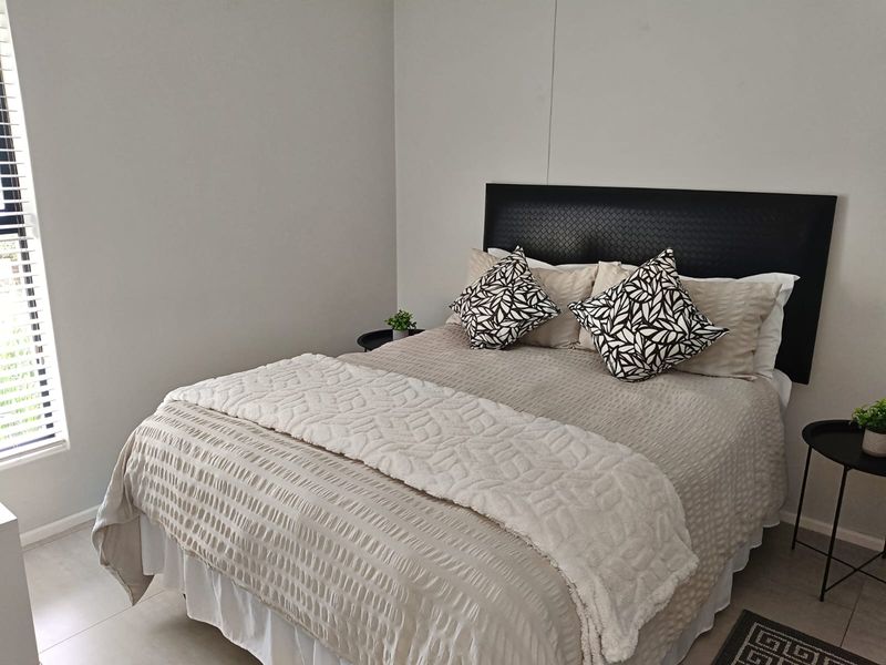 Modern pet friendly apartment in the heart of Ballito - Photo 6