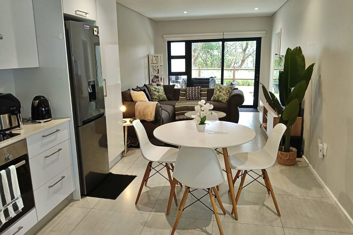 Modern pet friendly apartment in the heart of Ballito - Photo 3