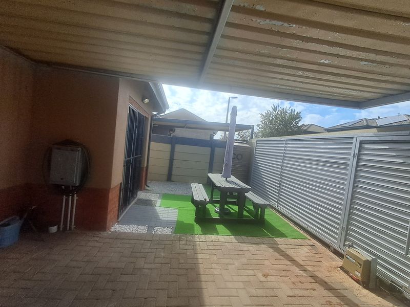 Move-In Ready Gem in Leopards Rest Lifestyle Estate - Photo 4