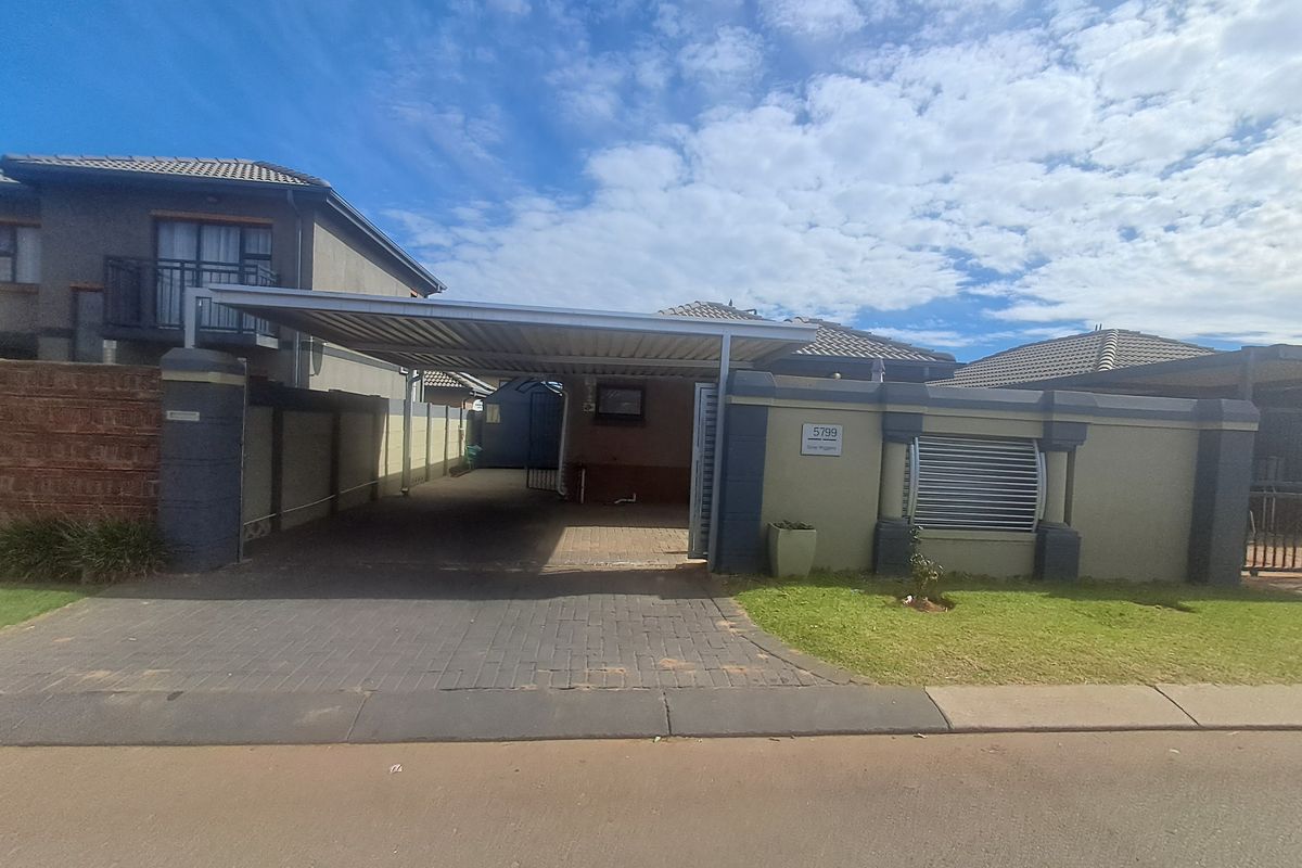 Move-In Ready Gem in Leopards Rest Lifestyle Estate - Photo 2