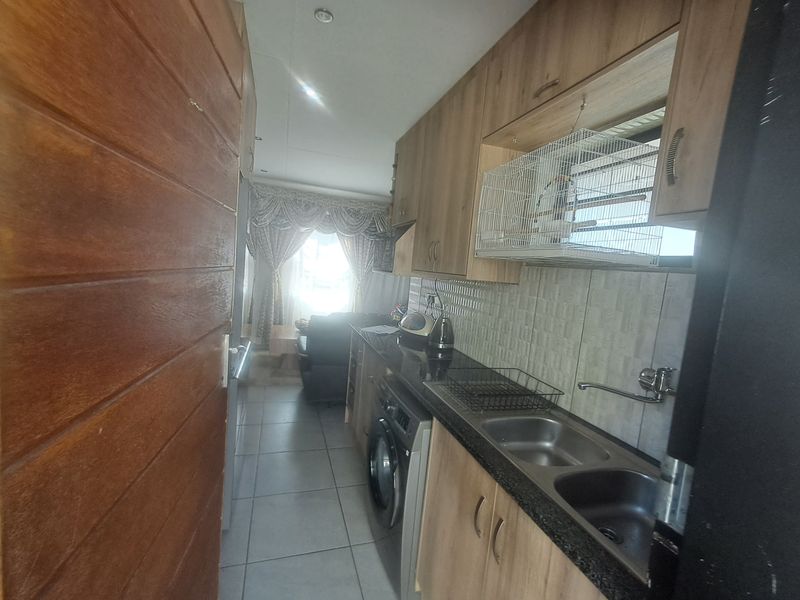 Move-In Ready Gem in Leopards Rest Lifestyle Estate - Photo 9