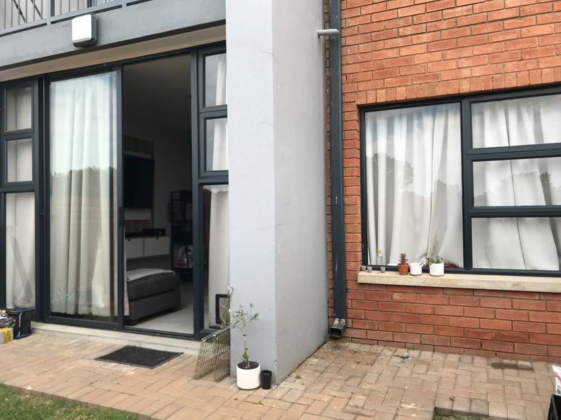 1-Bedroom and 1-bathroom - Photo 4