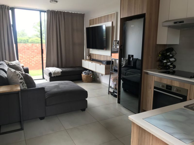 1-Bedroom and 1-bathroom - Photo 1