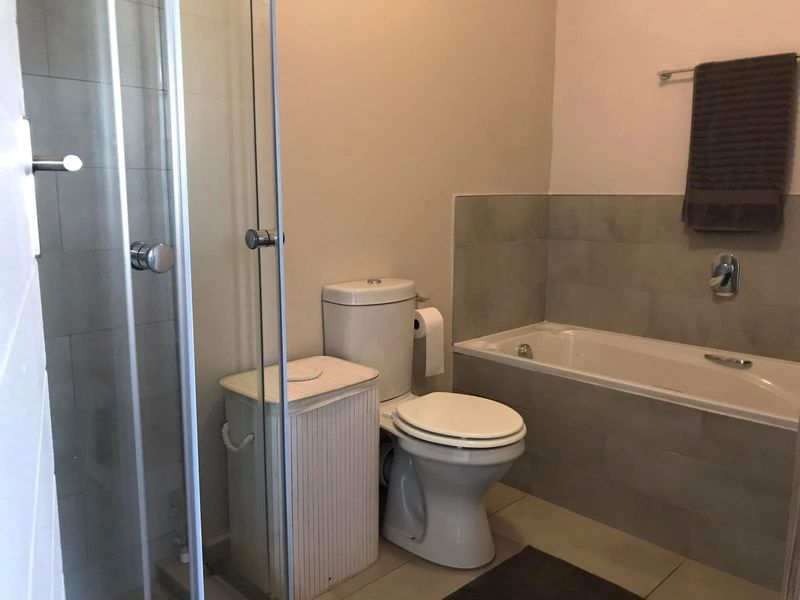1-Bedroom and 1-bathroom - Photo 3