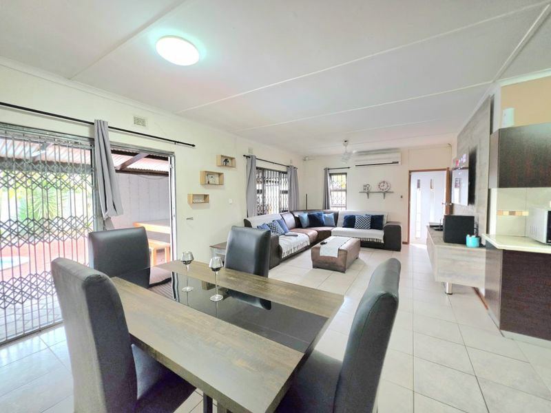 Modern Living Meets Comfort in This Stunning Birdswood Duet - Photo 2