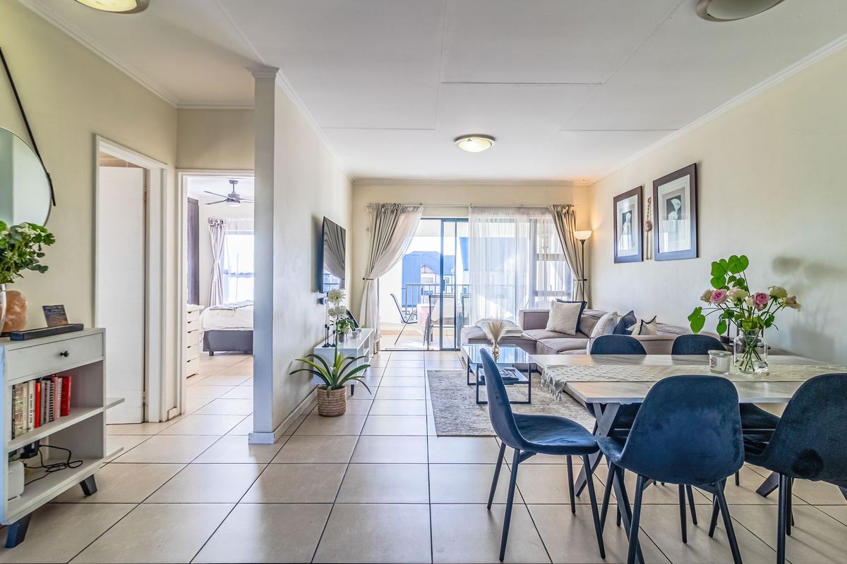 Modern Top-Floor Living with Stunning Views! - Photo 2