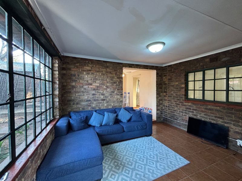 Spacious 1-Bedroom Apartment in Ferndale - Photo 2
