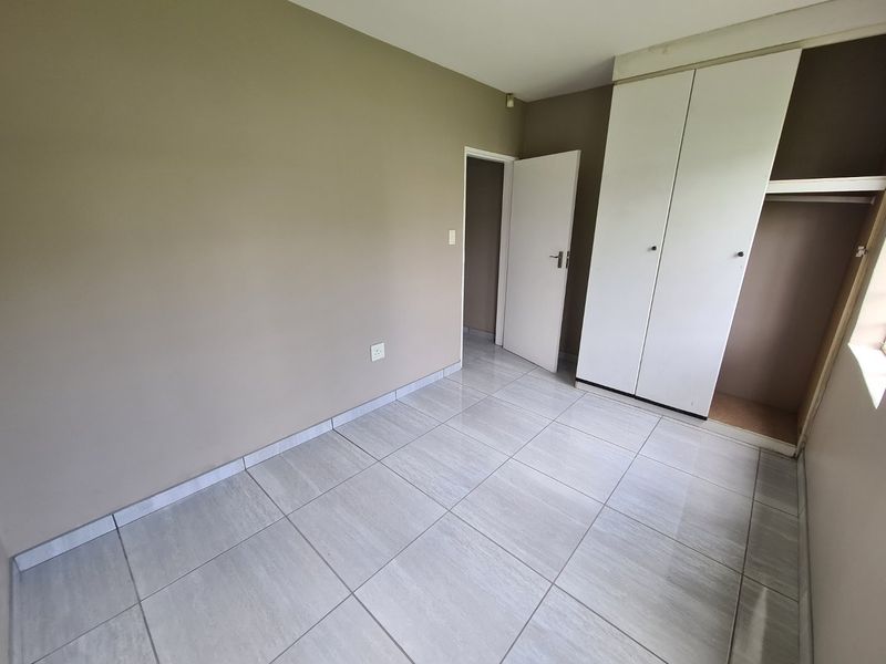 EXCLUSIVE MANDATE Newly Renovated Ground-Floor Apartment in Cashan - Photo 9