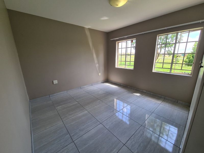 EXCLUSIVE MANDATE Newly Renovated Ground-Floor Apartment in Cashan - Photo 6