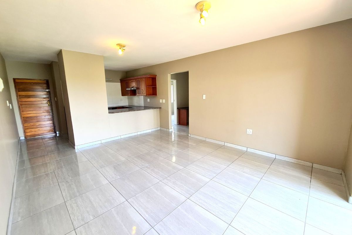 EXCLUSIVE MANDATE Newly Renovated Ground-Floor Apartment in Cashan - Photo 2