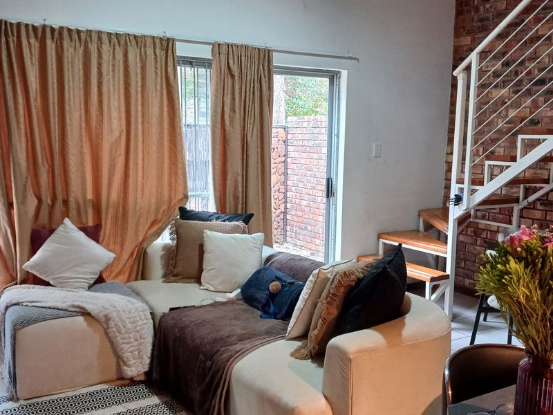 Studio 7 - Loft Apartment - Photo 8