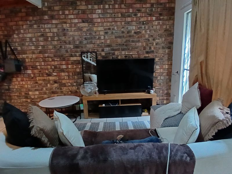 Studio 7 - Loft Apartment - Photo 7