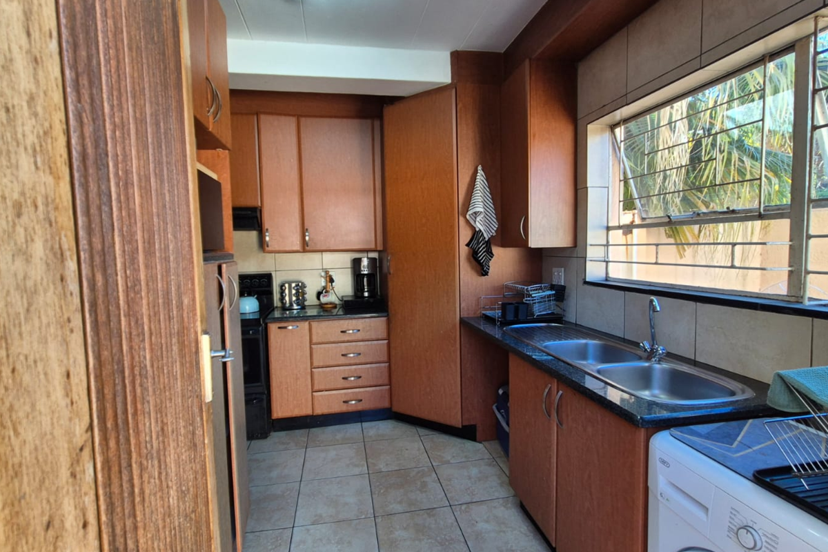 Starting to bid from R499,000! Non-Distressed Live Luxury Auction! - Photo 3
