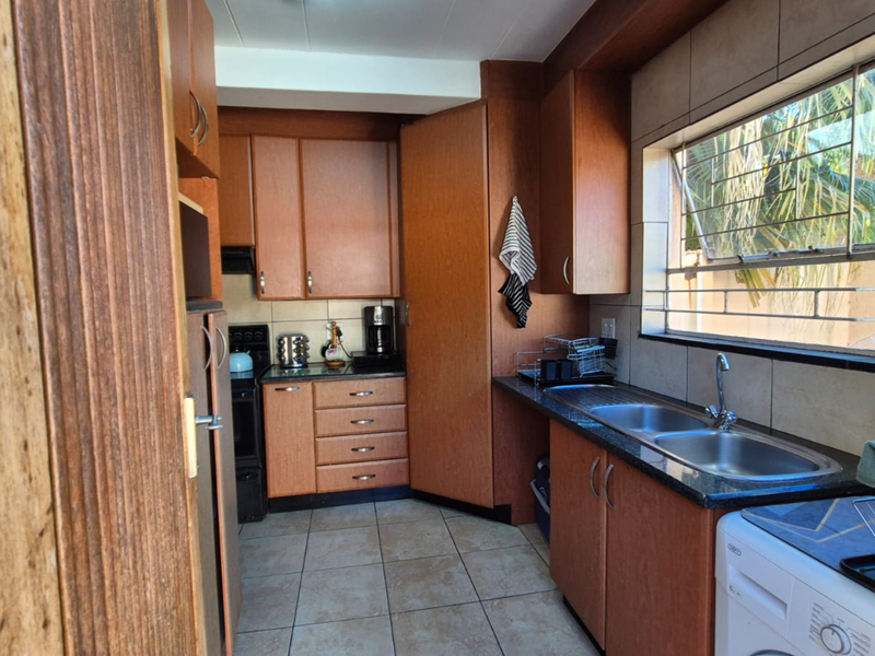 Starting to bid from R499,000! Non-Distressed Live Luxury Auction! - Photo 3