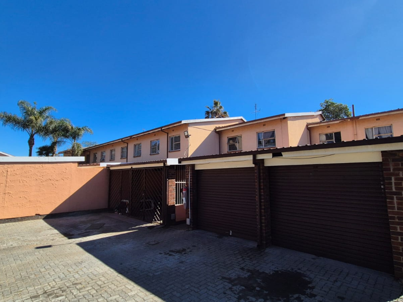 Starting to bid from R499,000! Non-Distressed Live Luxury Auction! - Photo 1