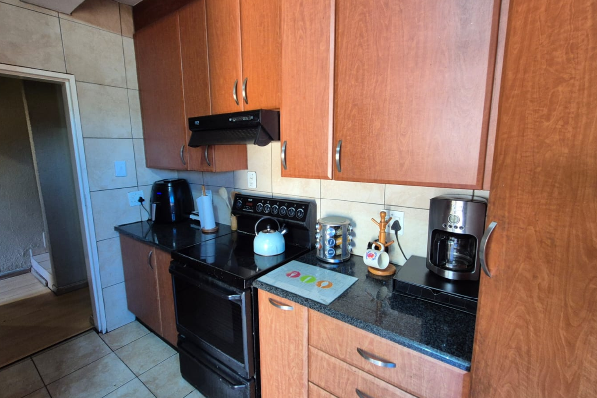 Starting to bid from R499,000! Non-Distressed Live Luxury Auction! - Photo 5