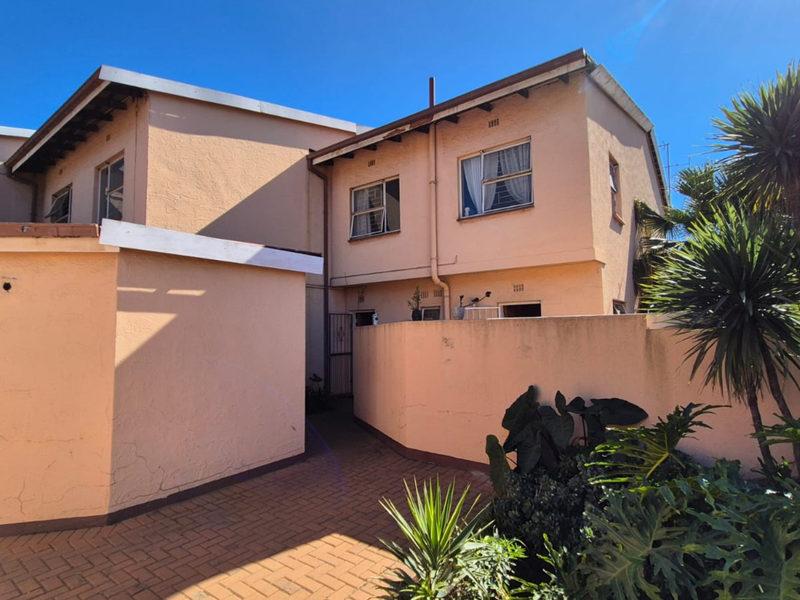 Starting to bid from R499,000! Non-Distressed Live Luxury Auction! - Photo 2
