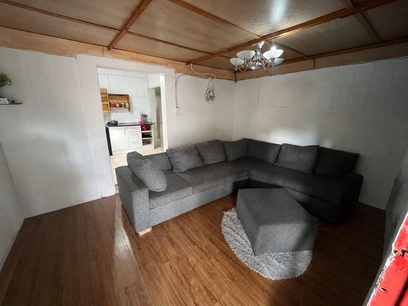 Starter Family Home - Photo 9