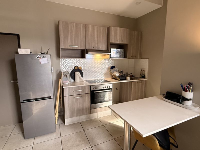 Modern Rosebank Living at The Bolton - Photo 2