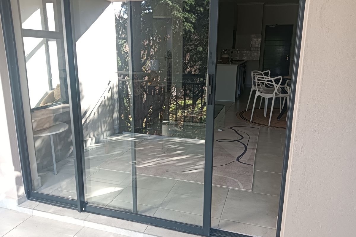 Modern 2-Bedroom Apartment for Sale in Du Vin Estate, Raslouw! - Photo 5