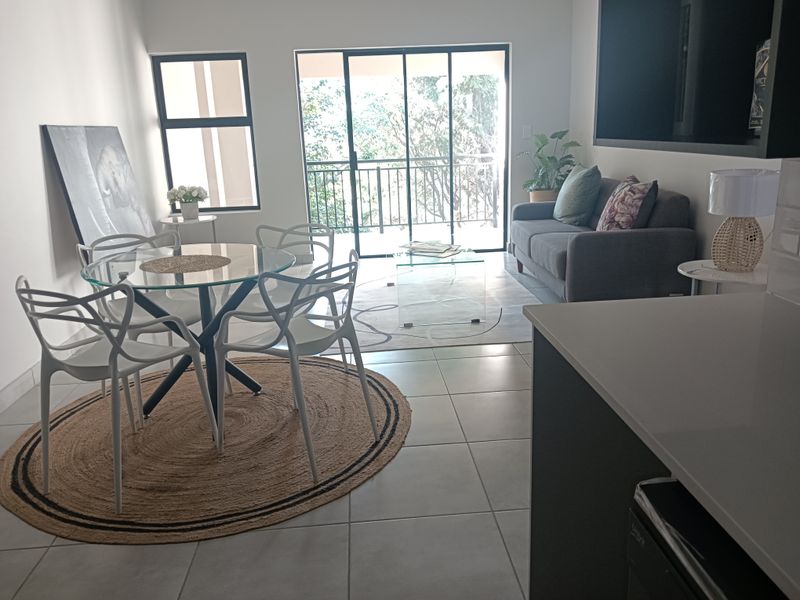 Modern 2-Bedroom Apartment for Sale in Du Vin Estate, Raslouw! - Photo 8