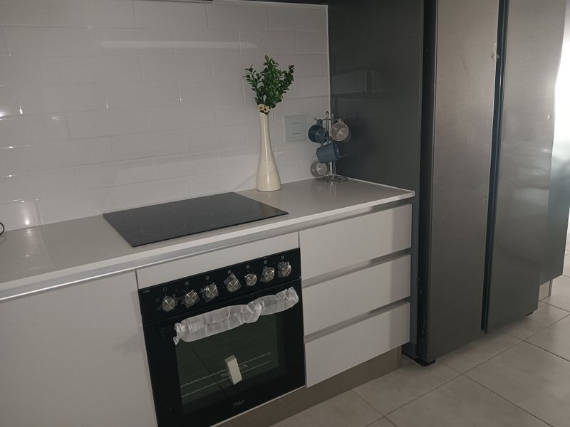 Modern 2-Bedroom Apartment for Sale in Du Vin Estate, Raslouw! - Photo 7