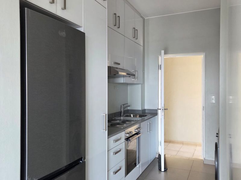 Modern 1 Bed, 1 Bath Unit for Sale in Northriding - Photo 2