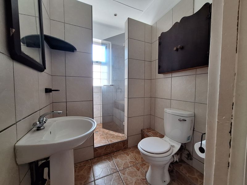 Flat For Sale In Durban - Photo 10