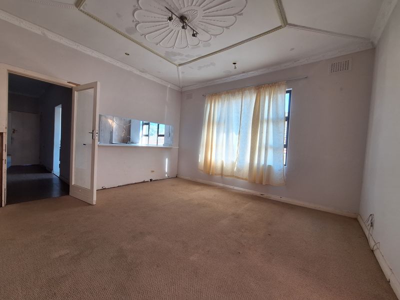 Flat For Sale In Durban - Photo 8