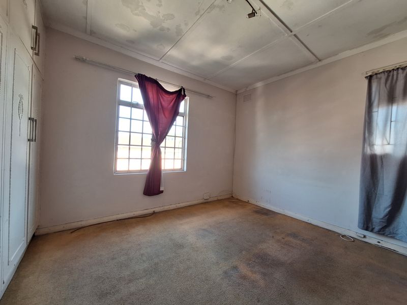 Flat For Sale In Durban - Photo 6