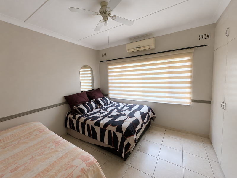 Spacious Family Home with Great Potential! - Photo 8