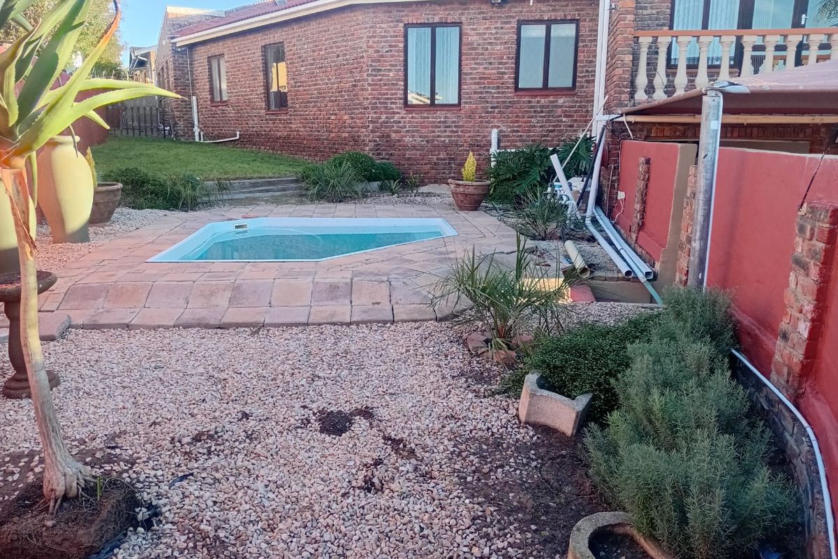 Freehold For Sale In Mossel Bay - Photo 3