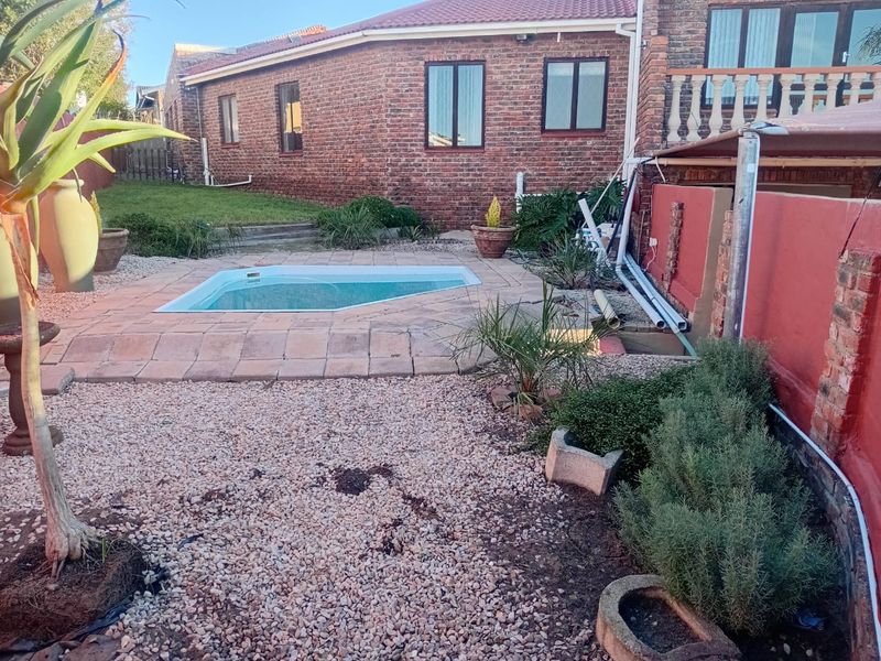 Freehold For Sale In Mossel Bay - Photo 3